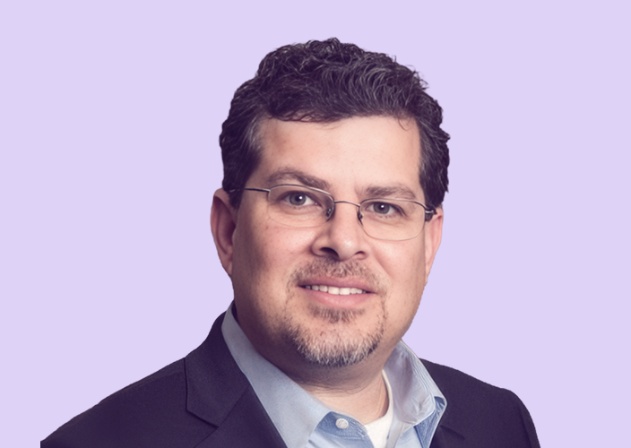 Carlos Estrada Headshot